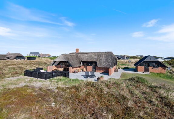 Gemütliches Ferienhaus in Sondervig, nur 500M vom Meer