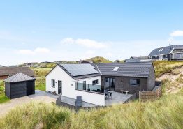 Fantastisk poolhus i Søndervig med aktivitetsafdeling og sauna