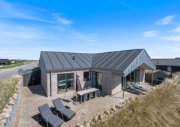 Fantastisk og moderne feriehus nær hav og by med sauna og spa. Kat. nr.:  i6843, Lodbergsvej 58;