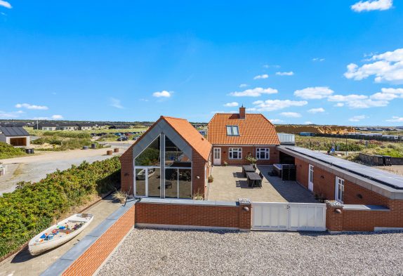 Großes Ferienhaus für 10 Personen und Aussenwhirlpool
