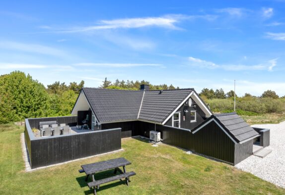 Dejligt sommerhus med sauna til 6 personer i Søndervig
