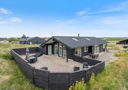 Kvalitetshus i Søndervig med sauna og spa – tæt på golfbanen