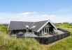 Velholdt sommerhus med skøn terrasse tæt på klitter (billede 35)