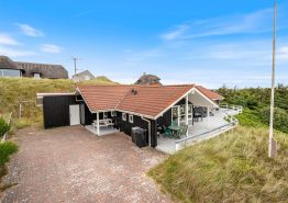 Sommerhus med fantastisk panoramaudsigt og spa