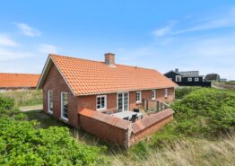 Gut ausgestattetes Ferienhaus, nur 175 Meter vom Strand