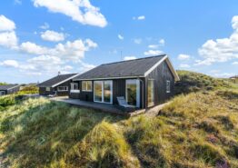 Zwei Ferienhäuser, ein Urlaub – Panoramablick und Wellnessoase