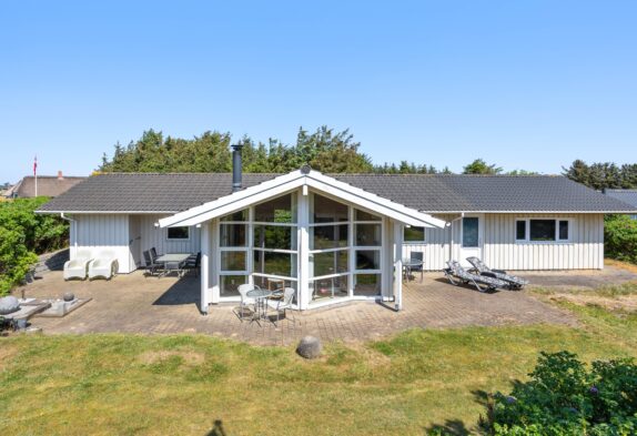 Ferienhaus in Søndervig mit Holzofen, Whirlpool und Sauna