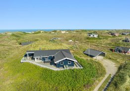 Wellness sommerhus i Søndervig med havudsigt, spabad og sauna