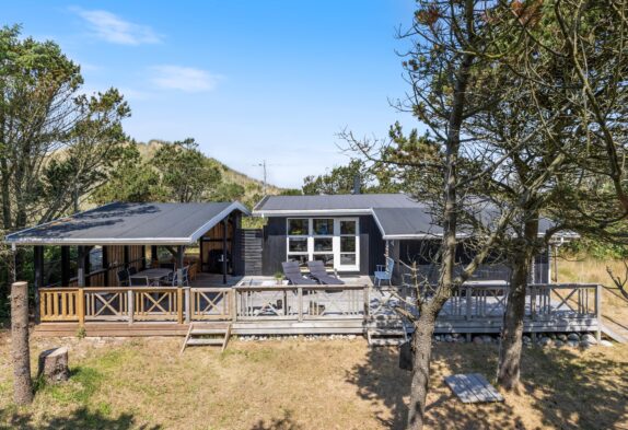 Helles Ferienhaus mit Wintergarten und Holzofen für 4 Personen