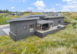 Geräumiges Ferienhaus nah am Strand für 8 Personen, 1 Hund