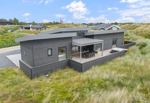 Topklasse sommerhus i Søndervig med 2 x spa, sauna og billard