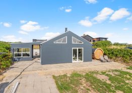 Zentral und strandnahes  Ferienhaus mit Außensauna und Billard